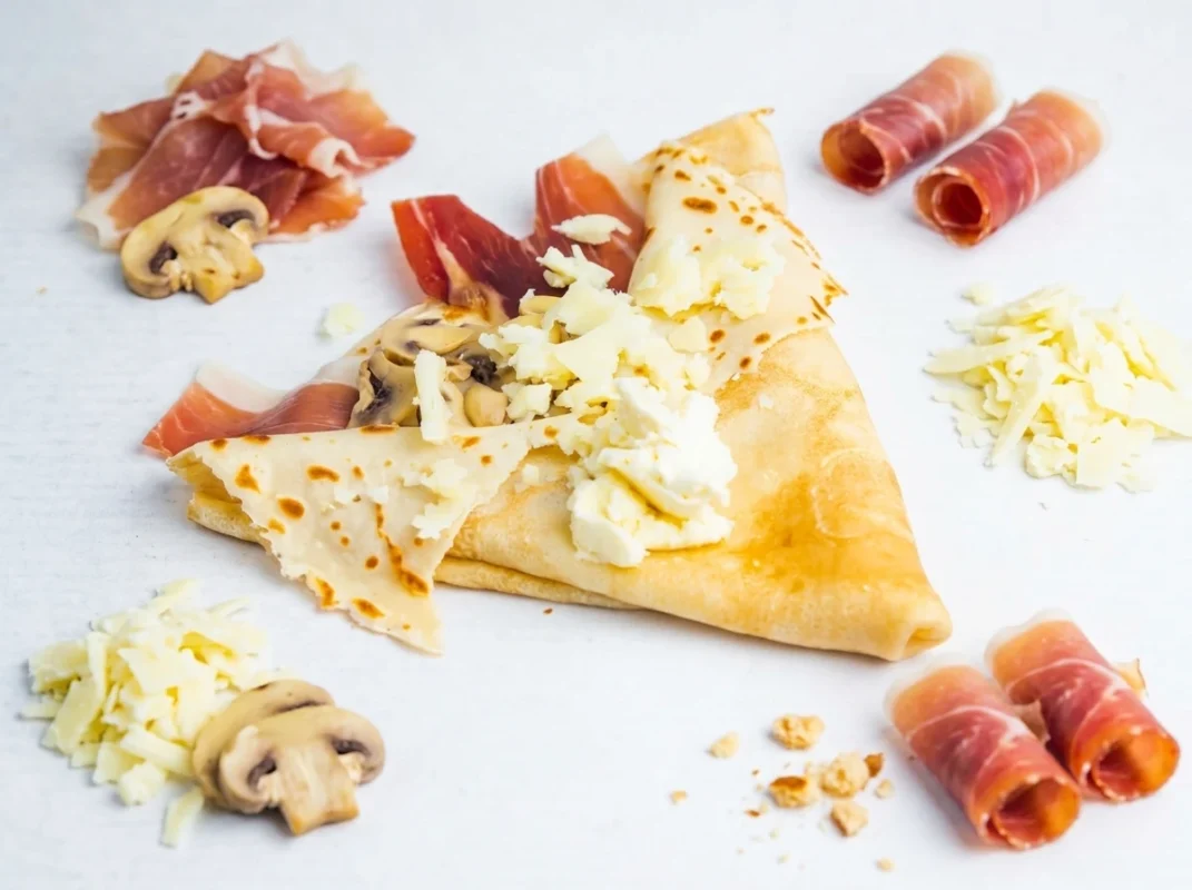 Palacinka njegseva prsut kajmak kackavalj pecurke